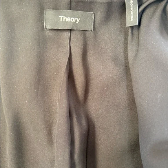 Theory Shrunken Women’s Blazer in Houndstooth - Picture 11 of 14